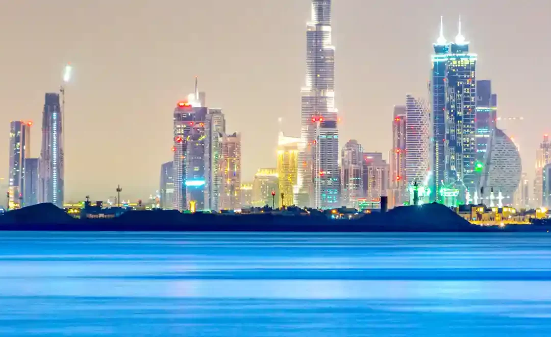 Pasqua al caldo 2026: 3 viaggi da sogno tra Dubai, Miami e Oman