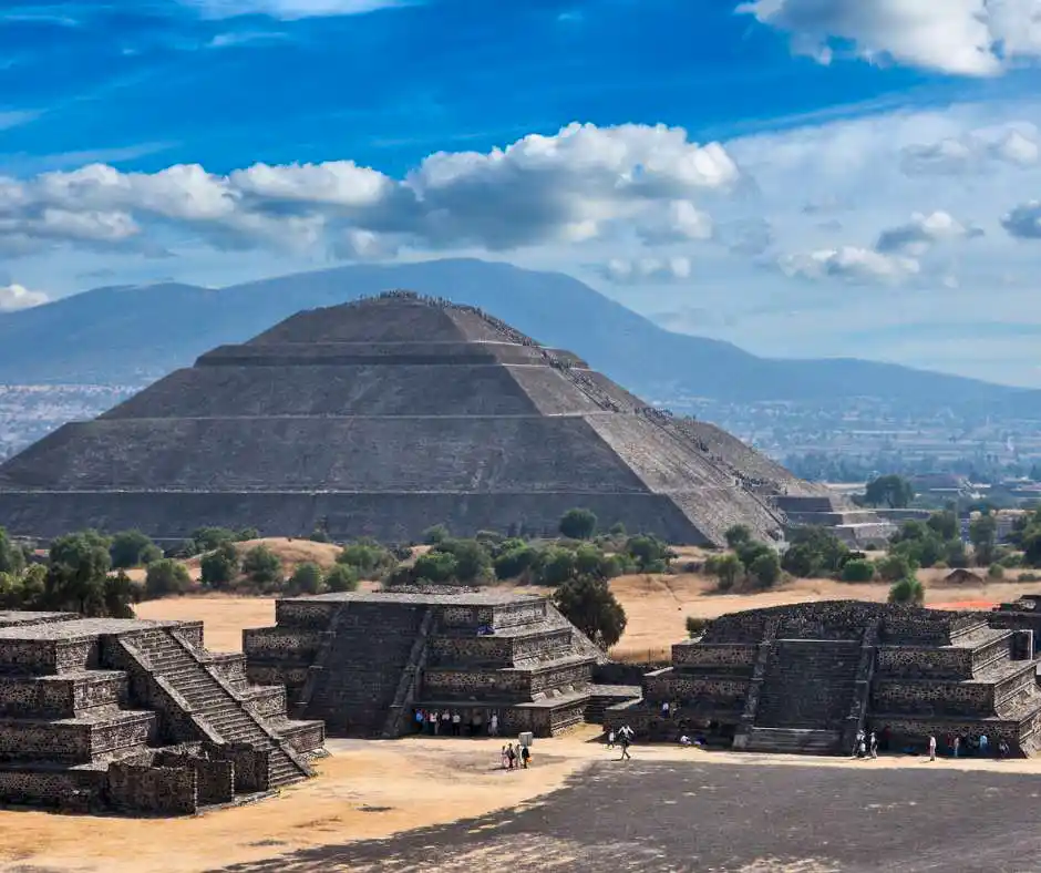Offerta viaggio Messico con visita a Teotihuacán Piramide del Sole a Teotihuacán vicino Città del Messico, sito archeologico precolombiano